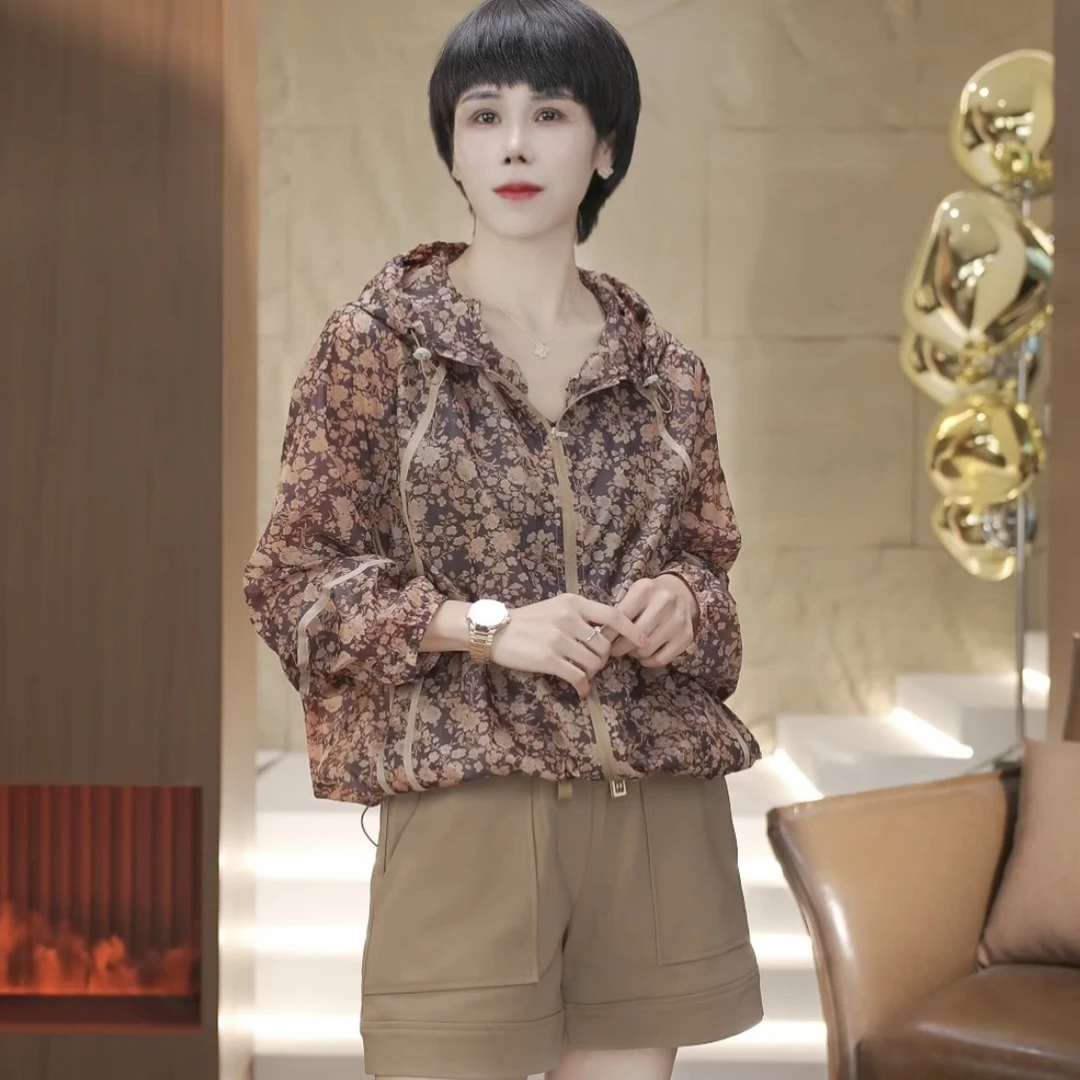 【渲渲推荐】91120夏季时尚休闲百搭小碎花连帽长袖防晒外套