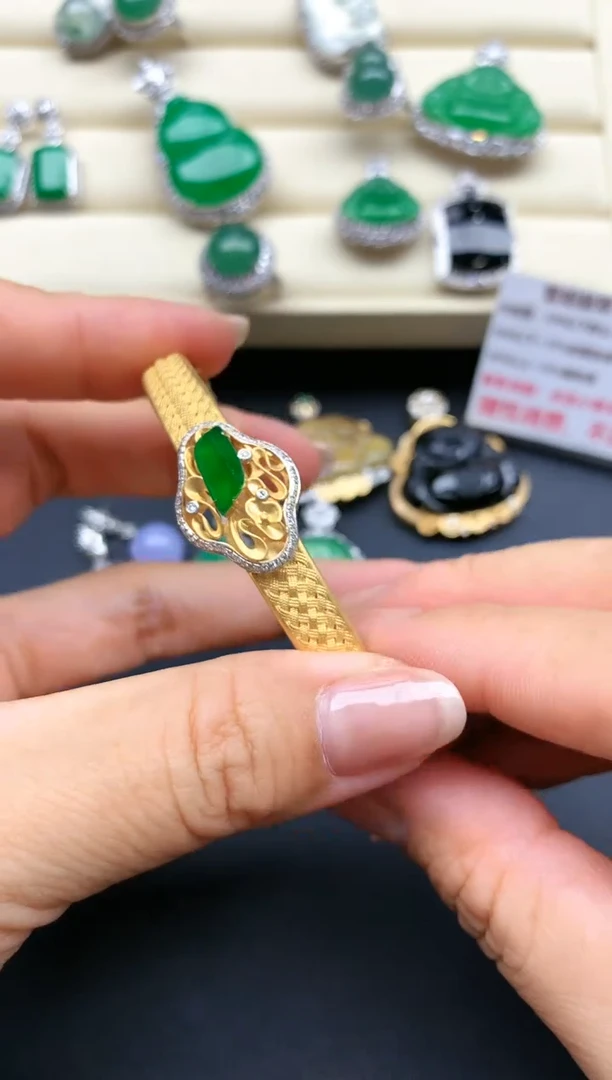【闪购商品】翡翠手镯18K金镶嵌573 -中国好珍宝