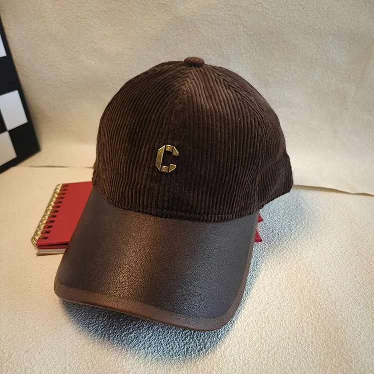 手工字母帽秋冬棒球帽韩版情侣新款ins鸭舌帽时尚皮质帽沿灯芯绒