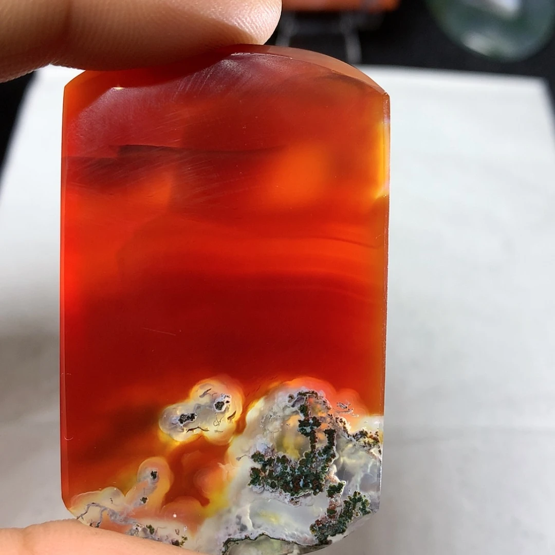 【闪购商品】玛瑙/玉髓颈饰未镶嵌月*