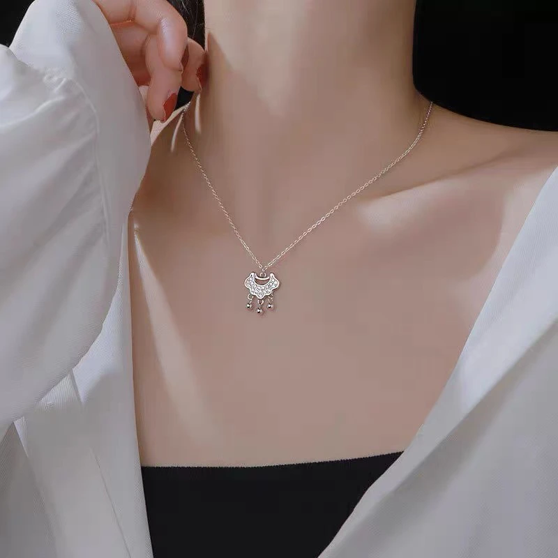 链子925银 平安锁项链女轻奢小众吊坠锁骨链2024新款爆款高级设计