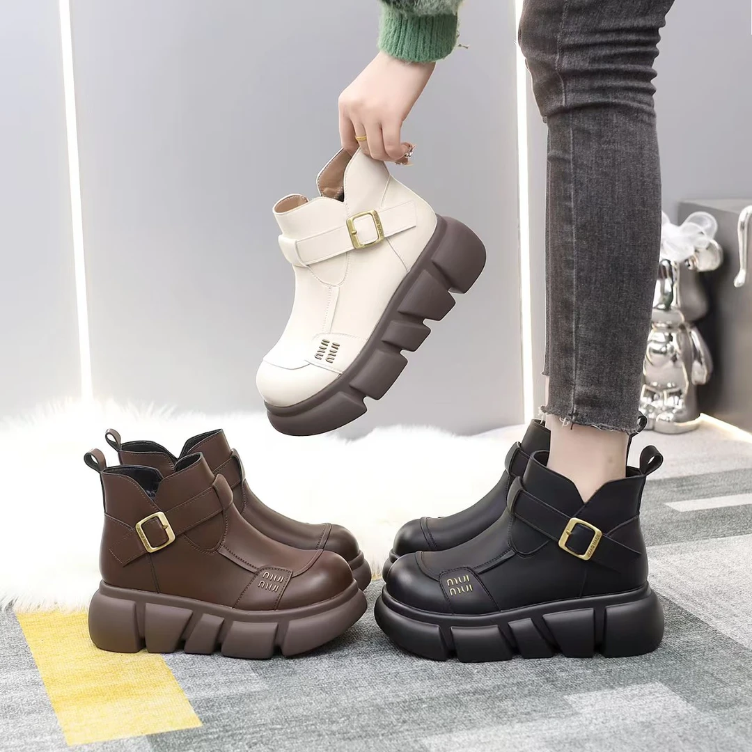 2024年秋冬新款圆头英伦风马丁靴女款加绒百搭复古百搭防滑短靴女