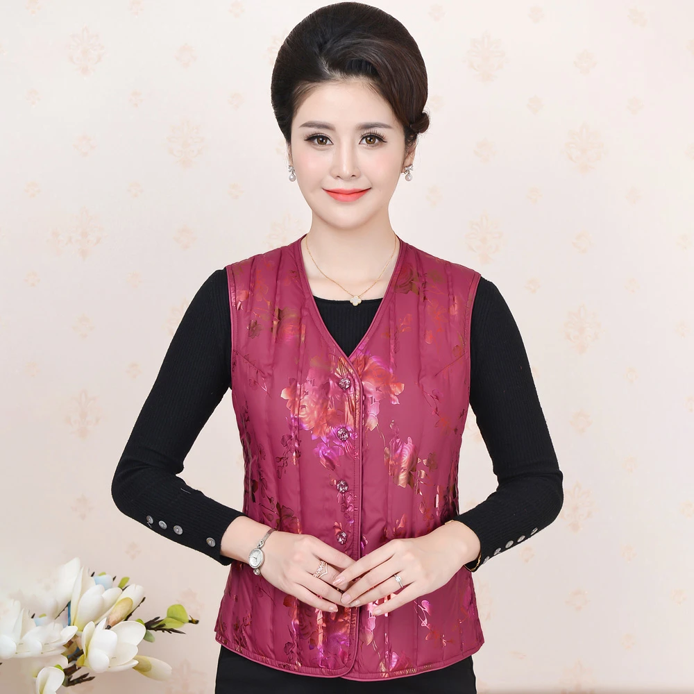 秋冬新款中老年羽绒马甲女士V领轻薄保暖修身打底坎肩背心妈妈装