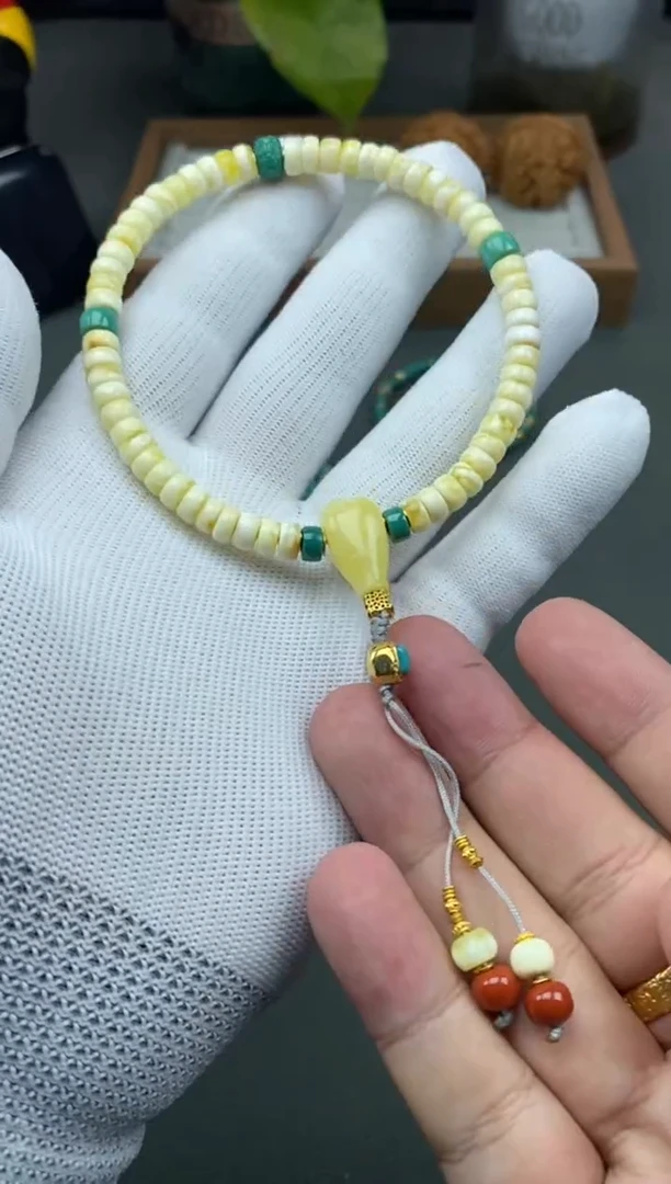 【闪购商品】蜜蜡裸石未镶嵌蜜蜡手持