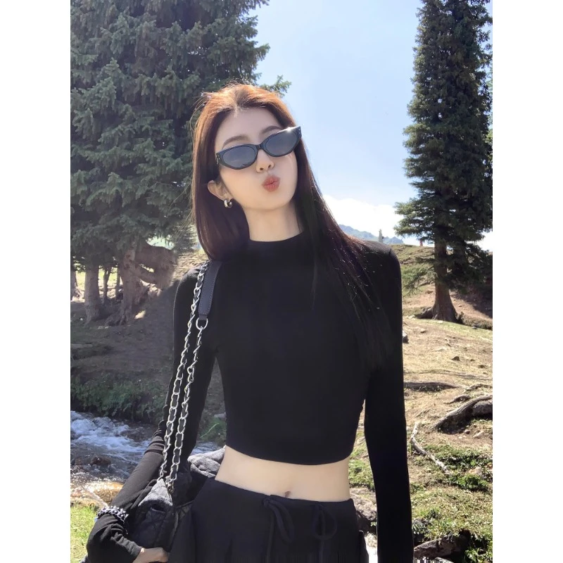 黑色圆领打底衫女短款春秋薄款长袖棉质T恤内搭紧身露脐上衣露腰