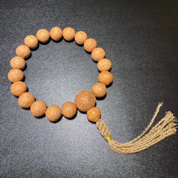 13.5mm新籽飞碟 尼泊尔凤眼菩提手串 红皮铁籽 16颗+2颗备用籽