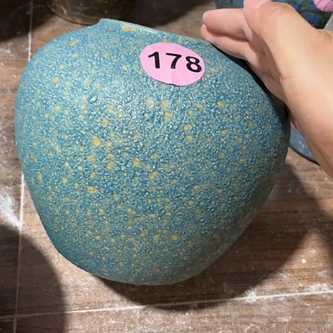 罐景德镇默认微瑕有孔25-208