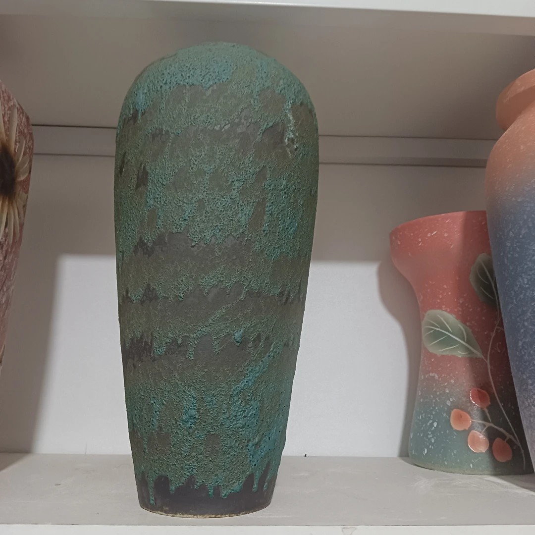 45号花盆，高33口9，默认微瑕，有孔
