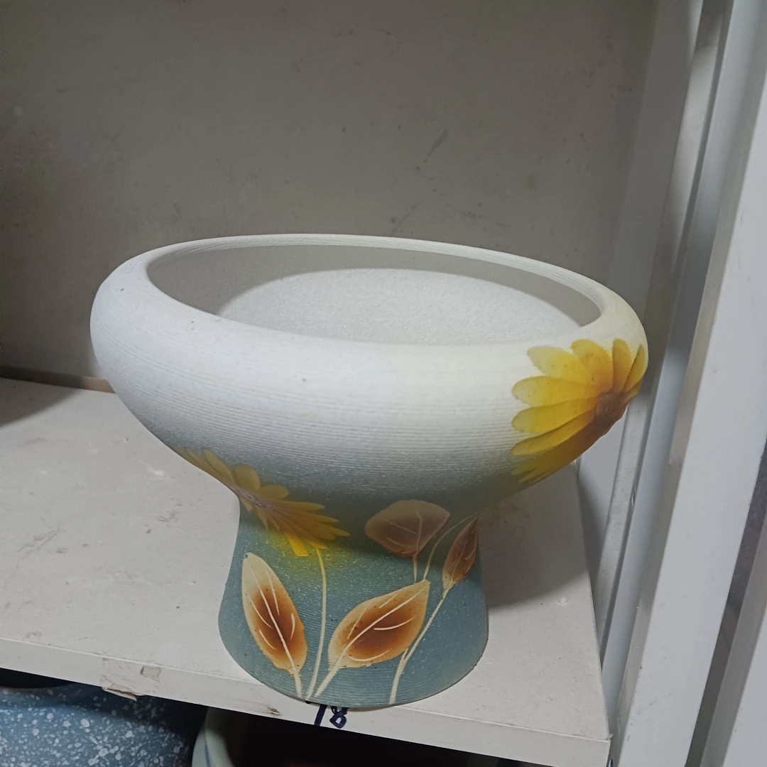 78号花盆，高17口18，默认微瑕，有孔
