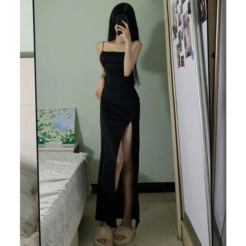 辣妹连衣裙露背气质黑色性感收腰设计感包臀长裙法式纯欲风吊带裙