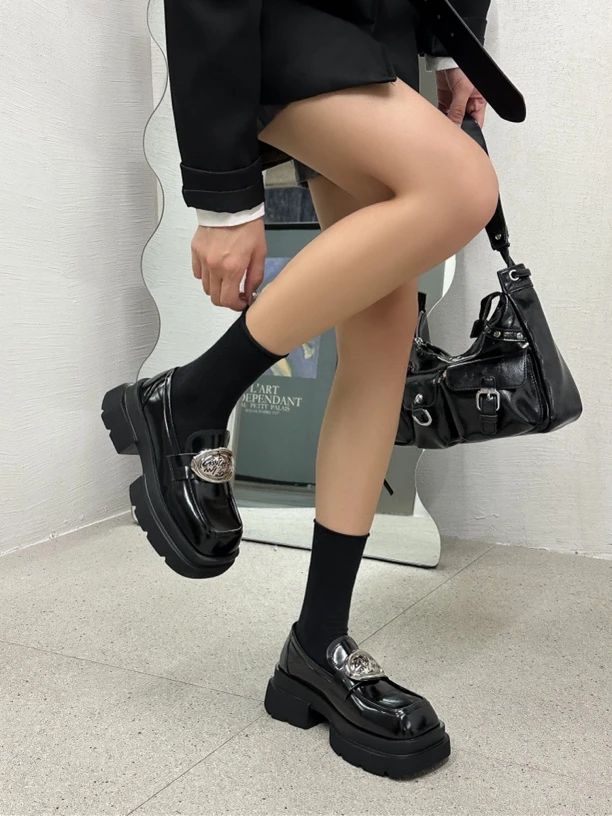 2025早春设计师款超大气经典乐福鞋日常通勤百搭高级耐看乐福鞋女