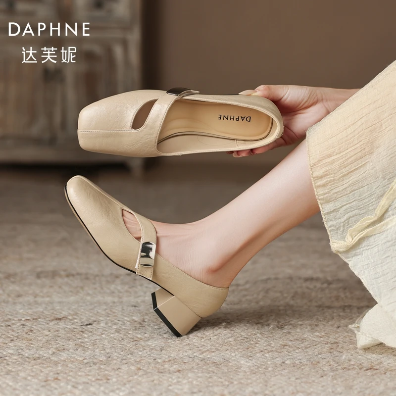 Daphne/达芙妮时尚小皮鞋女爆款粗跟单鞋新款浅口玛丽珍鞋