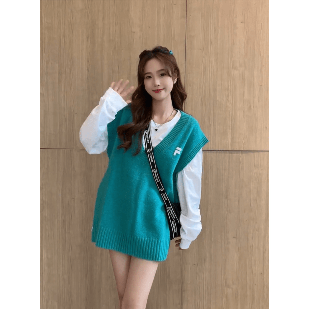 【活动优惠】FILA斐乐女子<秋冬休闲>外穿百搭编织衫背心T11W335401