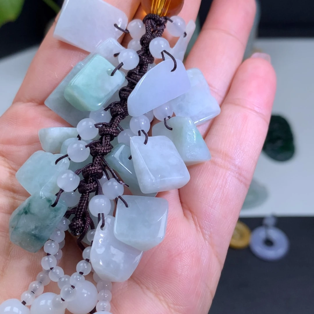 【闪购商品】翡翠颈饰未镶嵌木**凉