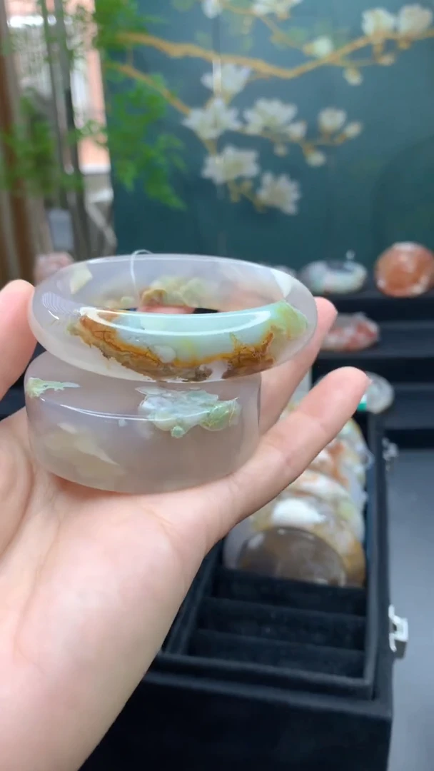 【闪购商品】石英质玉手镯未镶嵌C19（57圈赠送镯心）