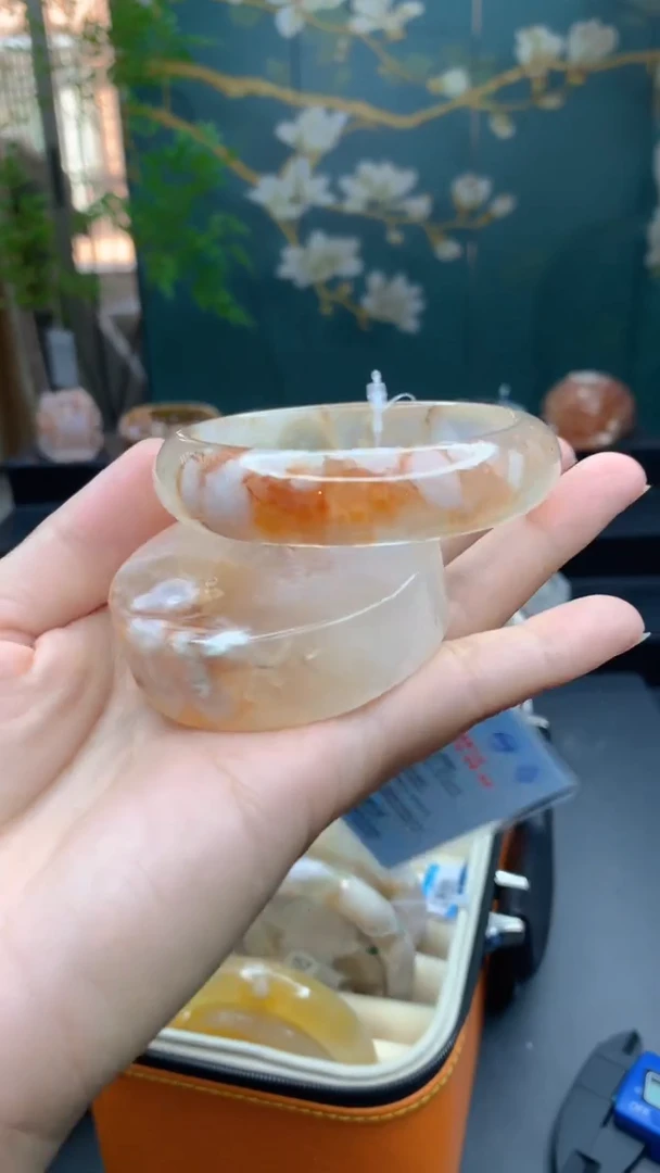 【闪购商品】石英质玉手镯未镶嵌C1028（55圈赠送镯心）