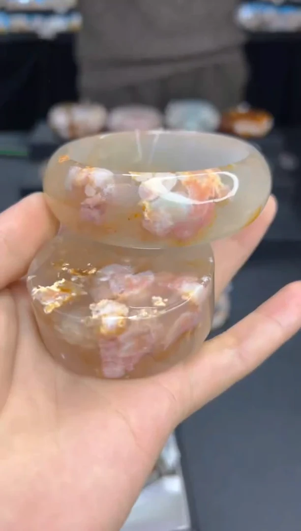 【闪购商品】石英质玉手镯未镶嵌189（圈56赠送镯心）8028285