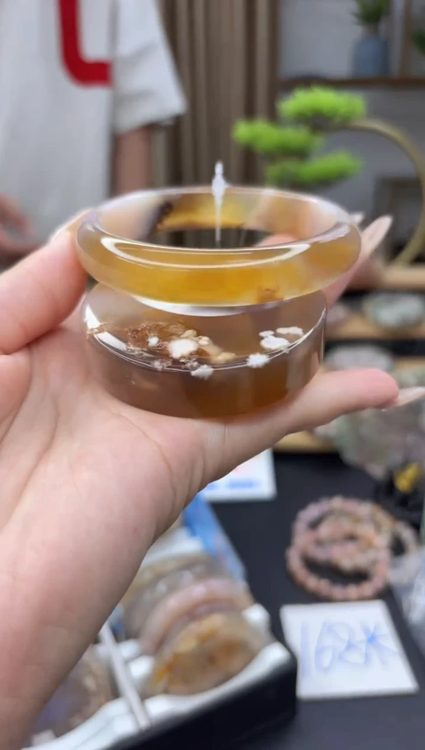 【闪购商品】石英质玉手镯未镶嵌A2045(63圈赠送镯心)