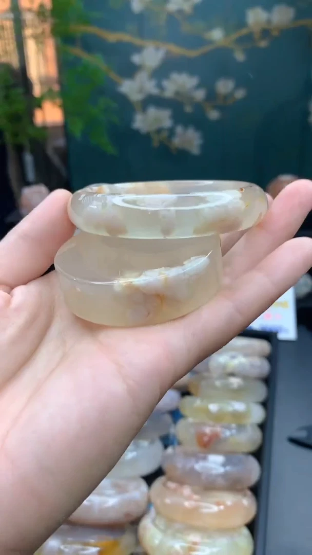 【闪购商品】石英质玉手镯未镶嵌C539（55圈赠送镯心）