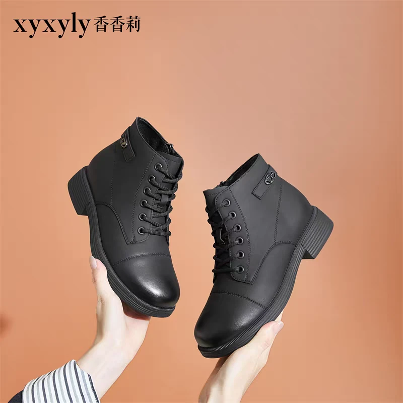 香香莉2024冬季韩版短筒加绒低跟学生靴马丁靴系带女棉靴子M28691