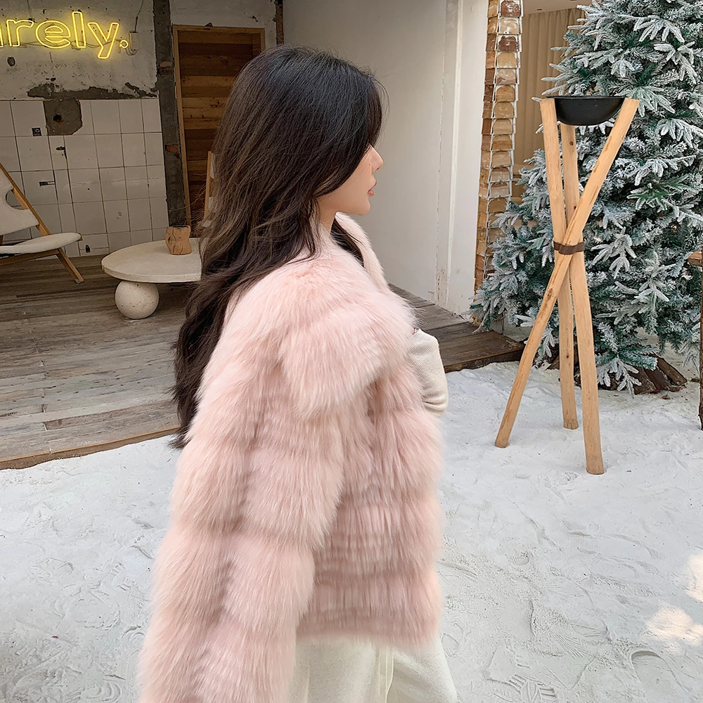 UPFURS 粉色狐狸毛皮草外套女短款翻领2025冬季新款车条大衣24144