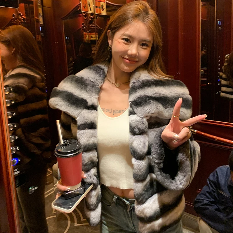 2025冬季新款UPFURS整皮獭兔毛皮草外套女短款翻领高级感23063