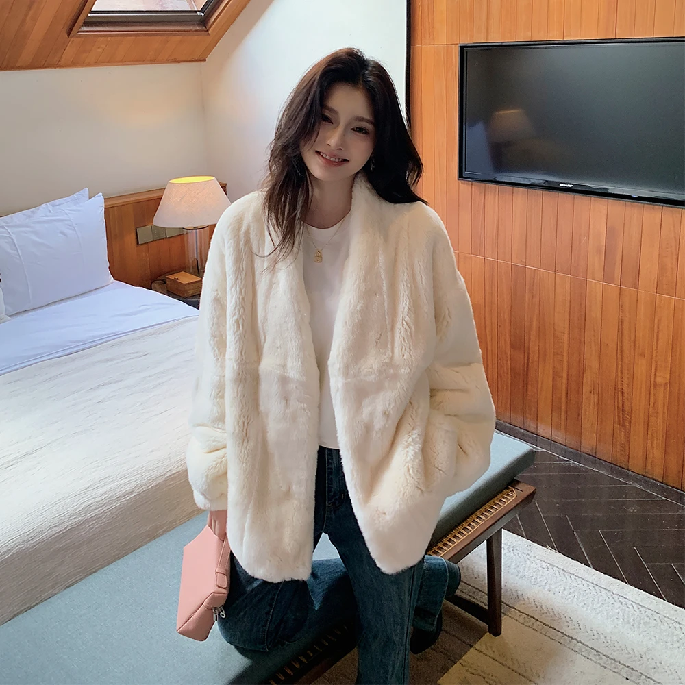 UPFURS 进口雷克斯整皮獭兔毛皮草2025新款廓形宽松大衣女24113