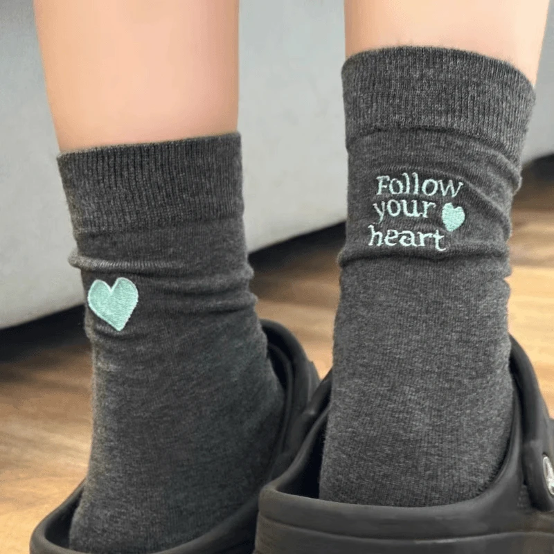 2025新款AB款针织字母爱心袜子女东大门韩系防寒芭蕾风中筒袜M1