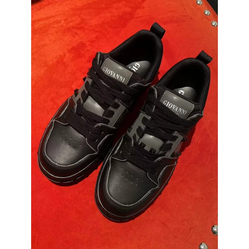 【进口男鞋GV】新款时尚百搭低帮男款潮流黑灰拼色男士铆钉板鞋