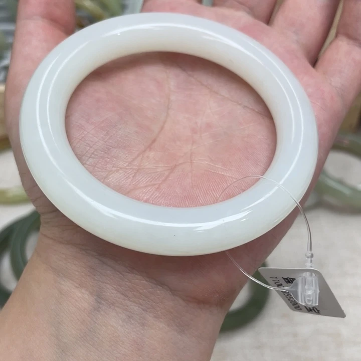 和田玉白胖圆55未镶嵌