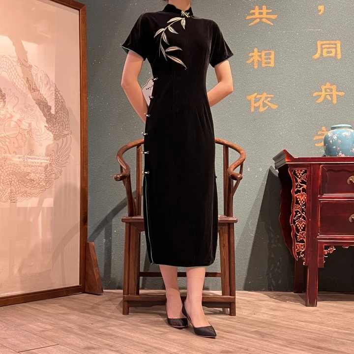 JIXIANGYIJIA/吉祥衣家寄翠（连衣裙）642137494