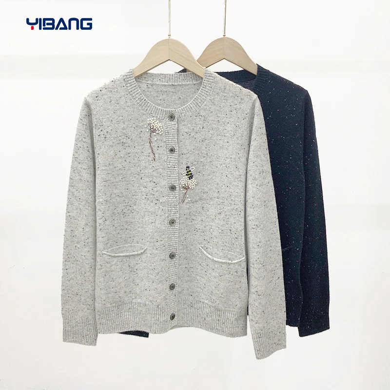 谊邦『康家小山羊绒』圆领绣花灰色羊绒开衫百搭气质外套女春秋上衣