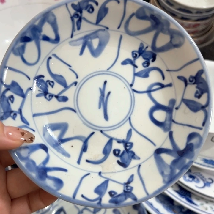 景德镇陶瓷盘微瑕