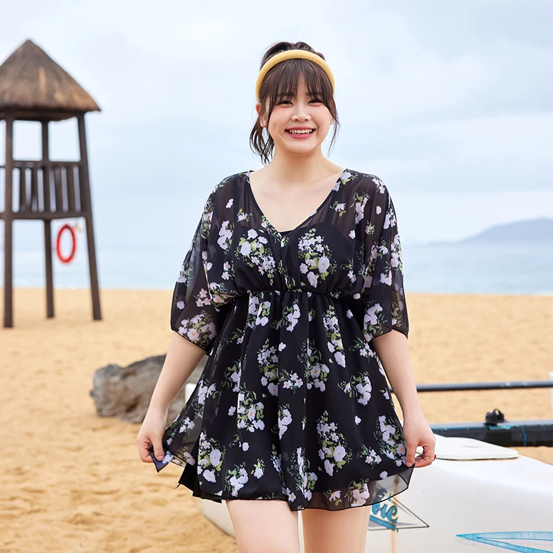 艾沫薇泡温泉游泳大码平角200斤宽松显瘦遮肚子分体泳衣女