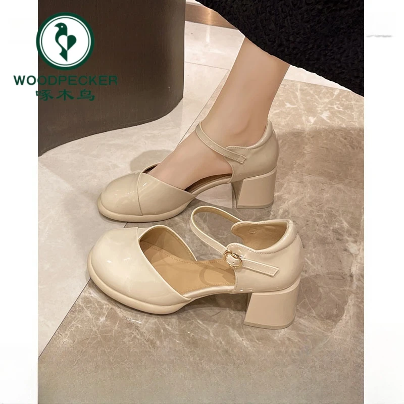 啄木鸟法式粗跟包头凉鞋女2024新款夏季中跟百搭配裙子单鞋高跟鞋