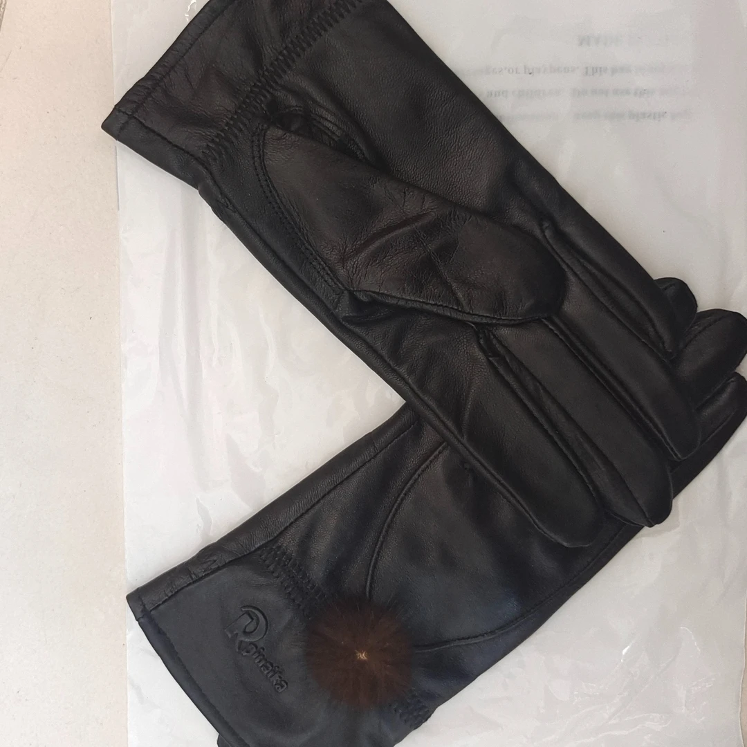 手套   王王精选女装（展示) 非图片款 设计感气质百搭法式  时尚