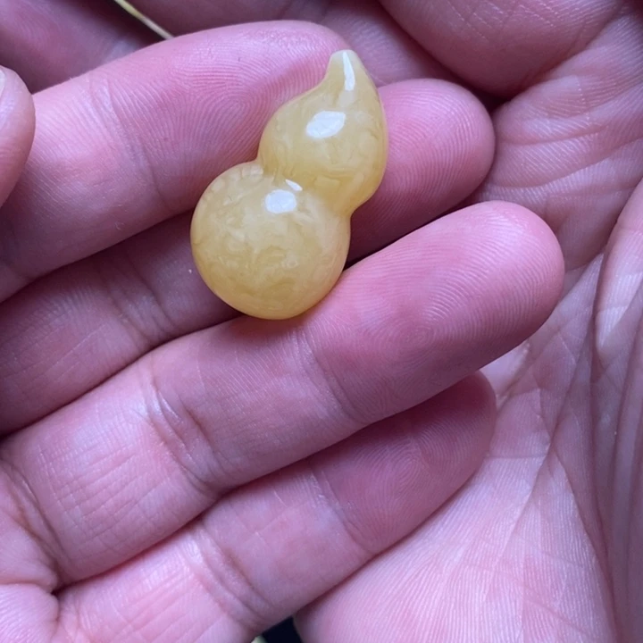 蜜蜡珠宝奇石未镶嵌