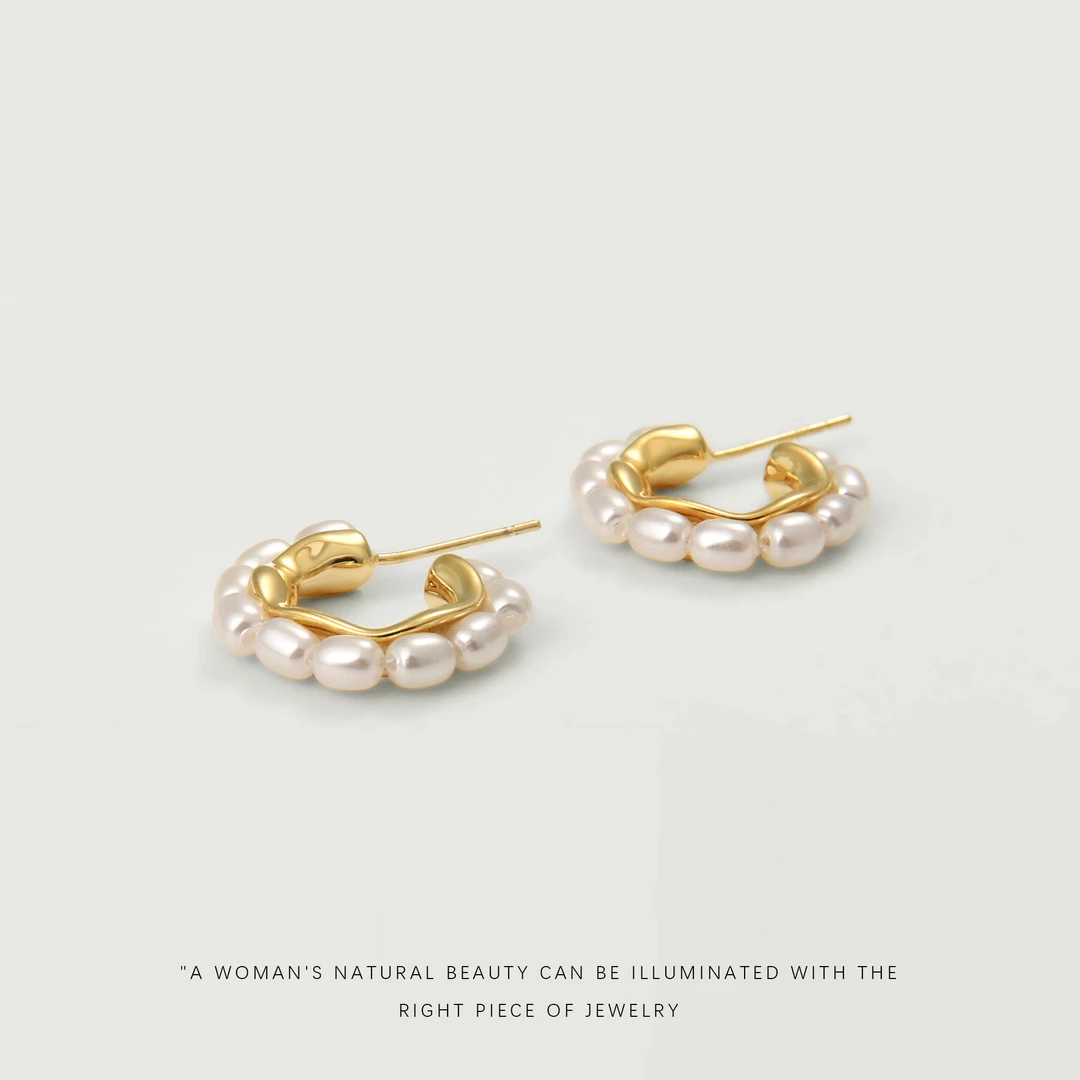 铜合金仿珍珠耳饰 【冬日序曲】法式经典Monica Viinet波浪耳圈A008