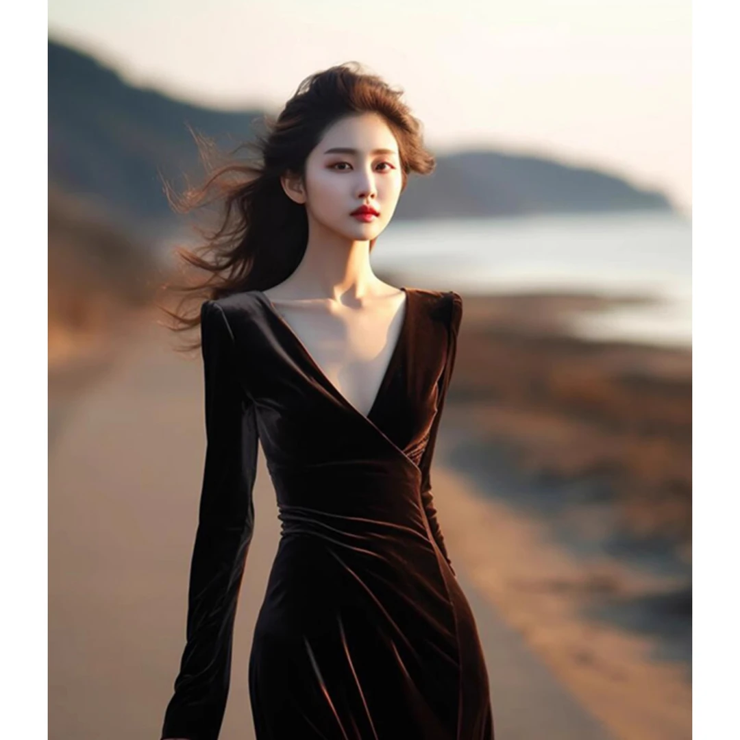 今年流行爆款气质女神范长裙高级感修身显瘦气质丝绒连衣裙女早秋