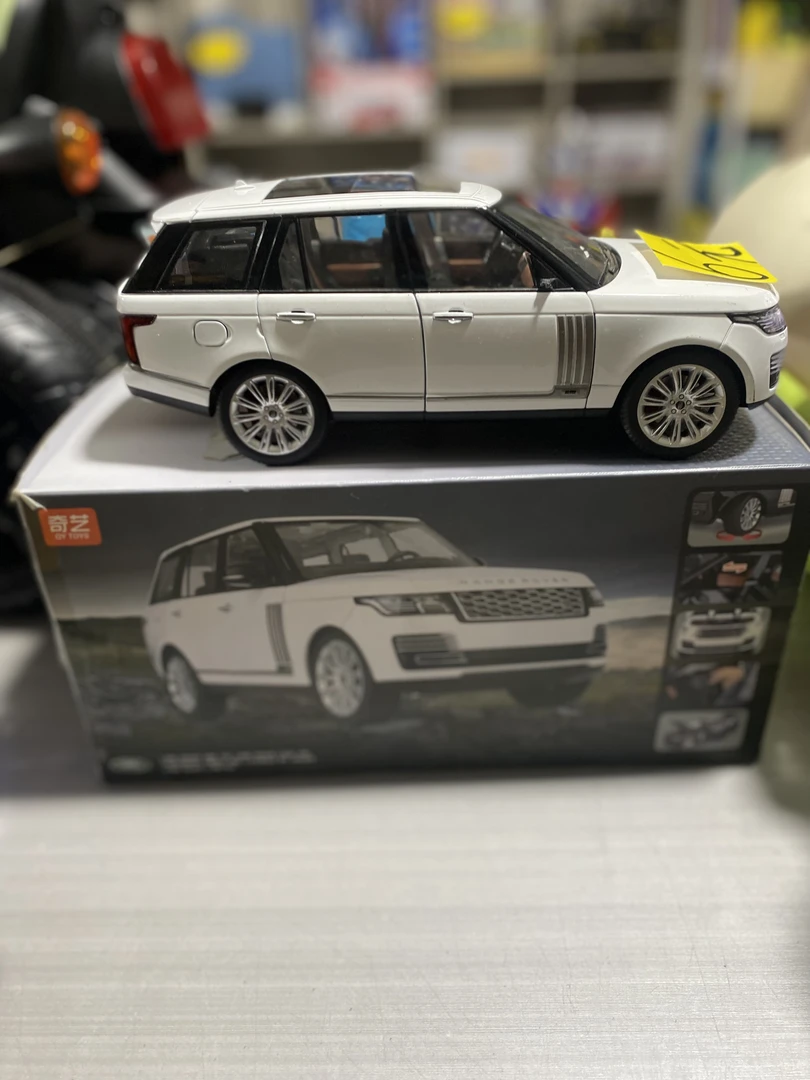 惯性越野车路虎揽胜