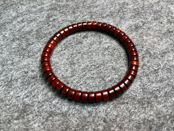 小叶紫檀药片手串