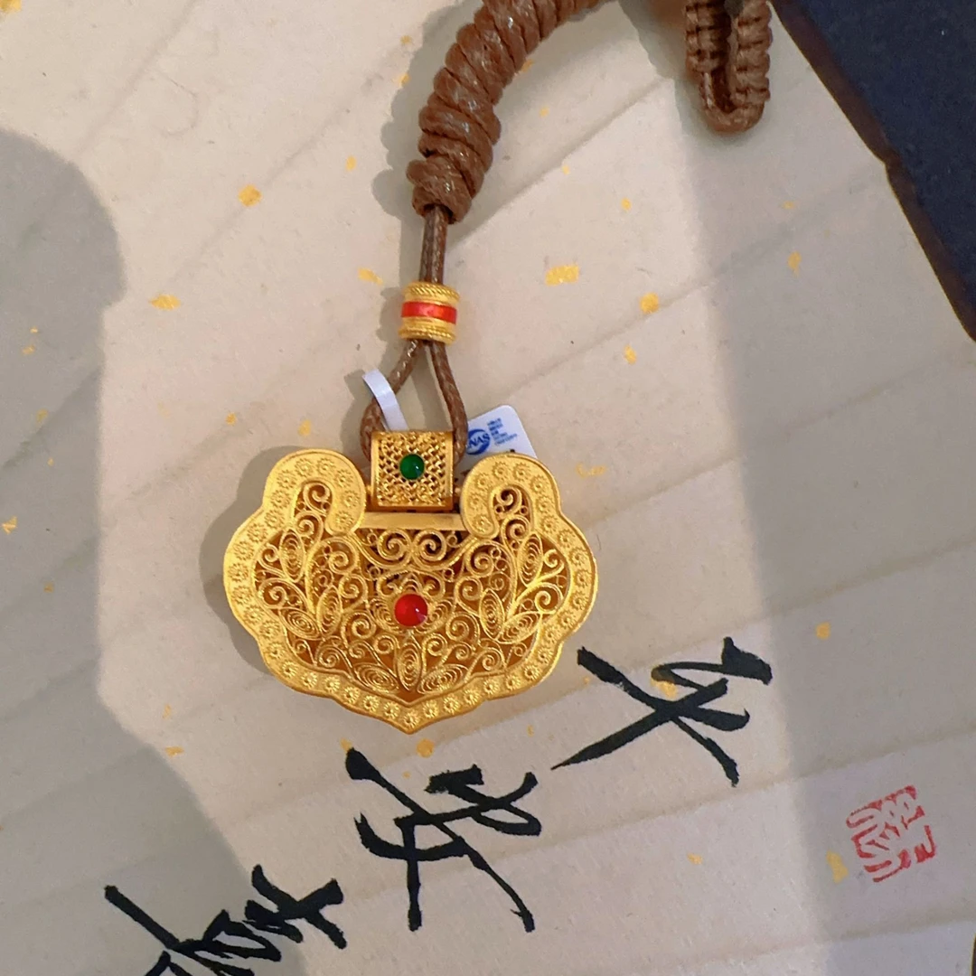 足金黄金足金 古法工艺花丝珐琅如意莲花锁包吊坠黄金按克卖
