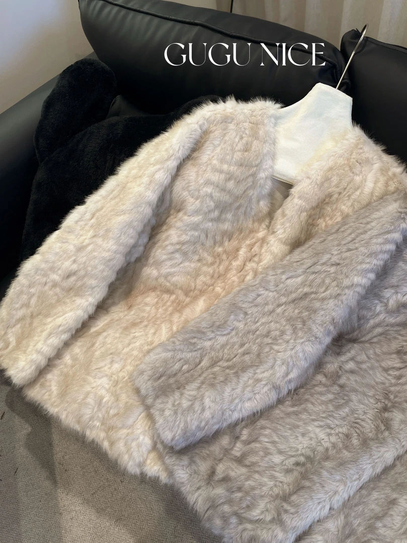 【古古】10.25新品 V领毛毛软糯皮毛一体气质百搭保暖外套 G24112