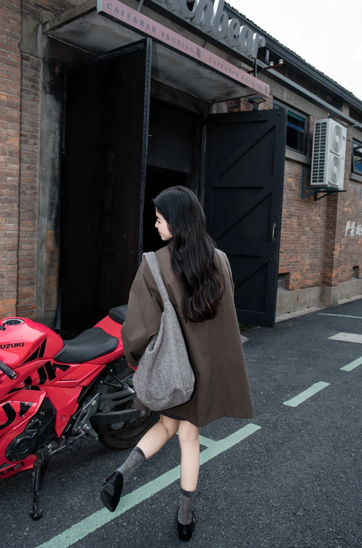 【古古】08.29 慵懒风单肩羊毛软糯质感大容量水桶包包 G24860