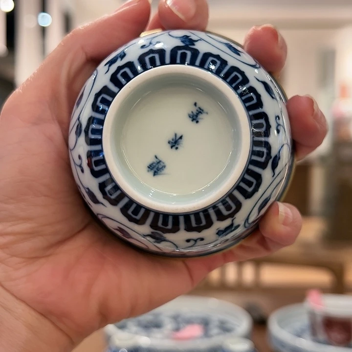 沒**看钟家窑缠枝本金主人杯