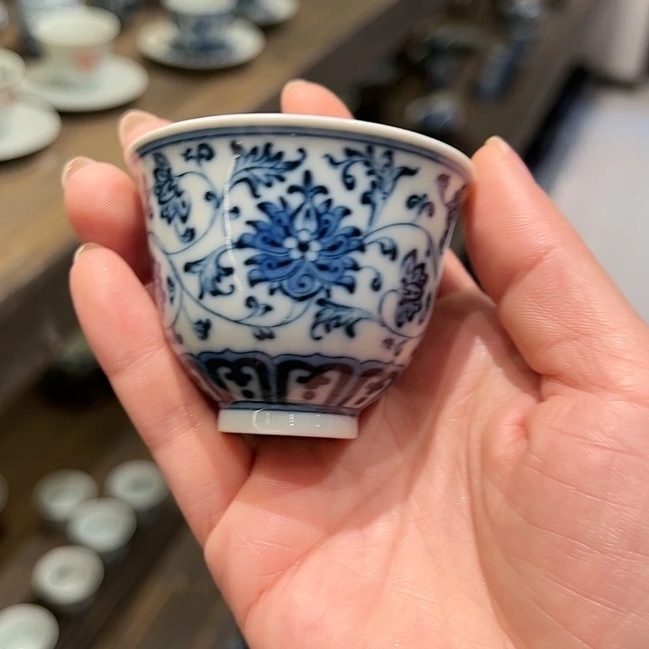 钟家窑柴窑缠枝宝相杯
