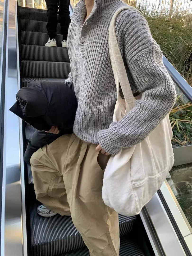质感太好了！某保188！高级感高领纽扣毛衣男女同款