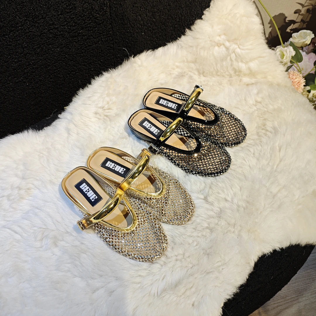 【BEUE】带钻时尚休闲百搭夏季软底轻奢气质满钻镂空网红拖鞋4361