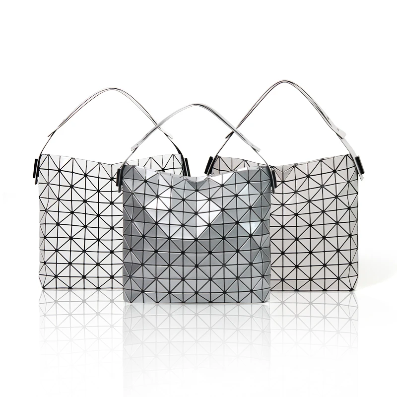 【港澳免税店】法棍包 女士潮流菱形 大号(632)  小号(631)