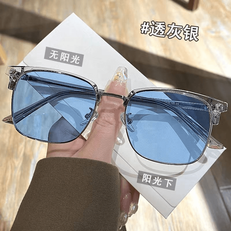 高颜值椰子灰感光变色近视眼镜男款可配度数防蓝光紫外线平光镜女